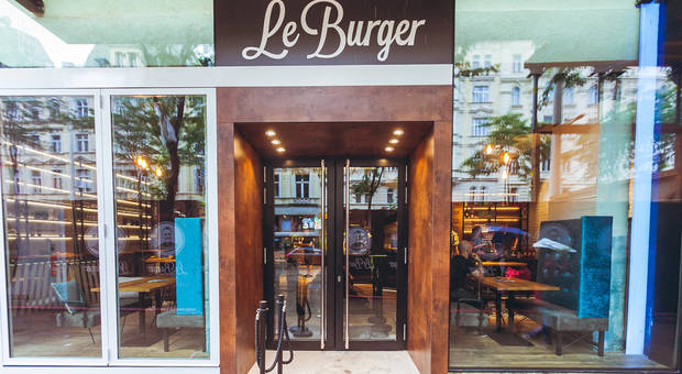 Le Burger – the waygabounds